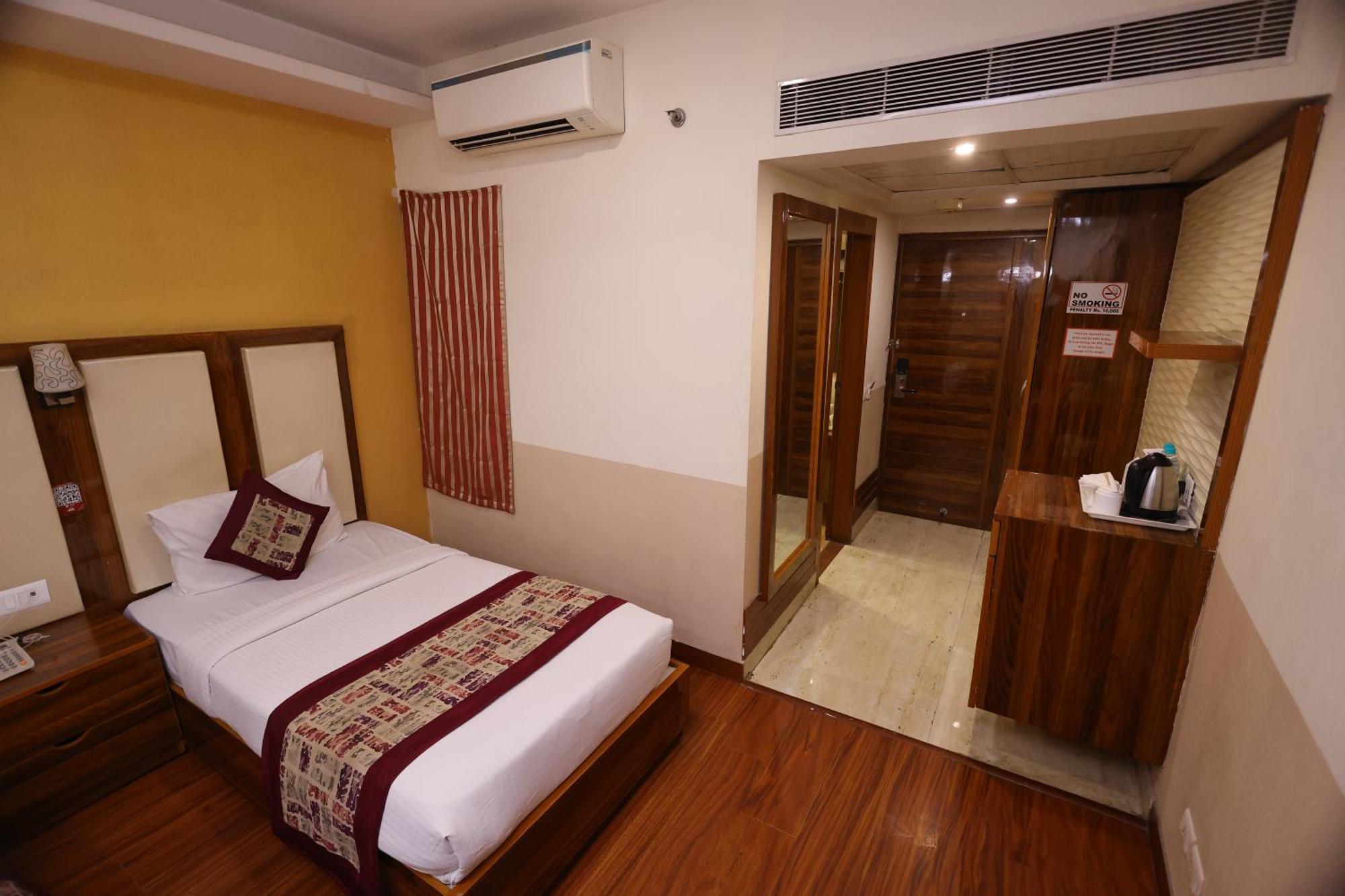 Airport Hotel Ramhan Palace Mahipalpur New Delhi Extérieur photo