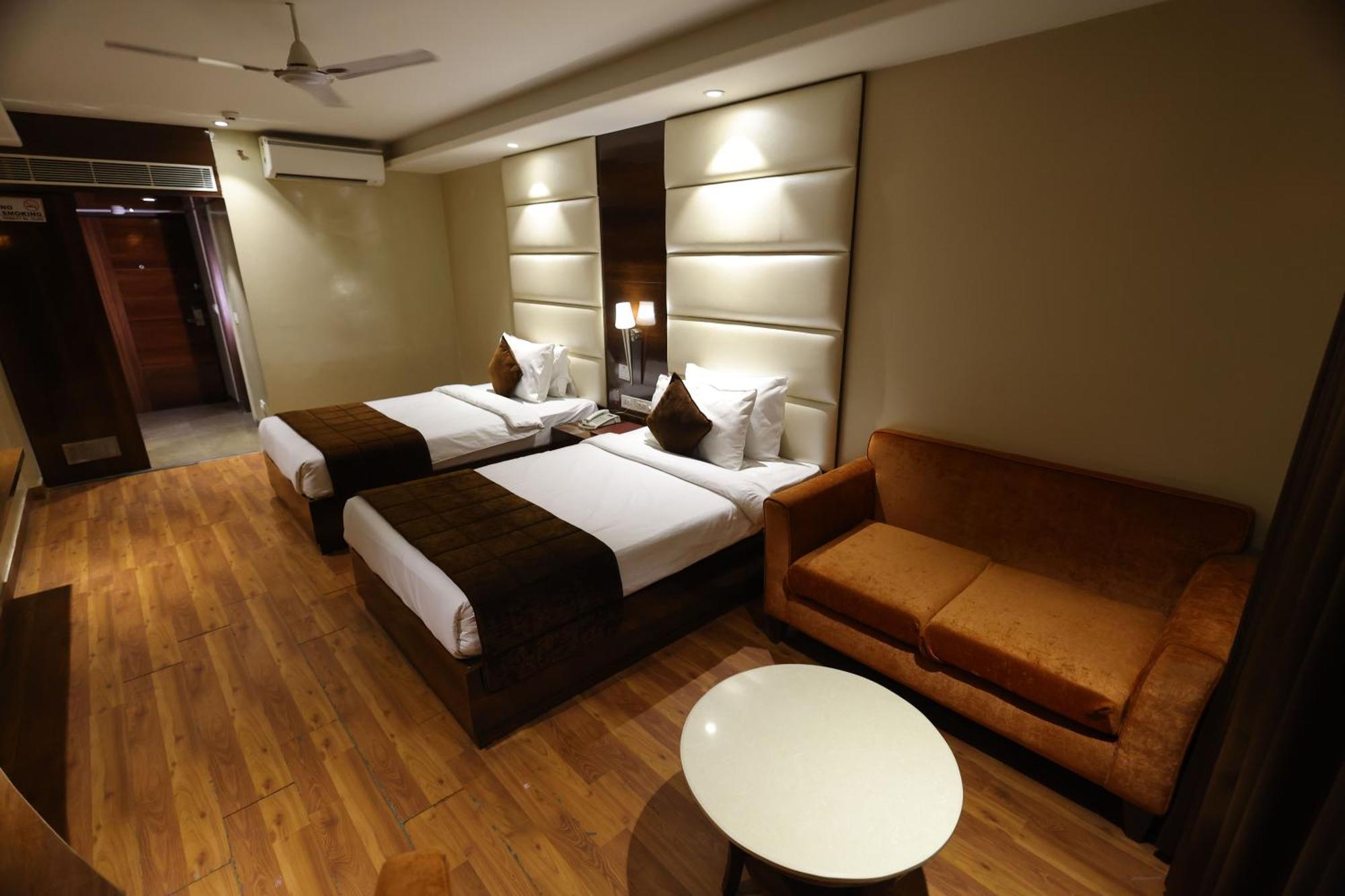 Airport Hotel Ramhan Palace Mahipalpur New Delhi Extérieur photo