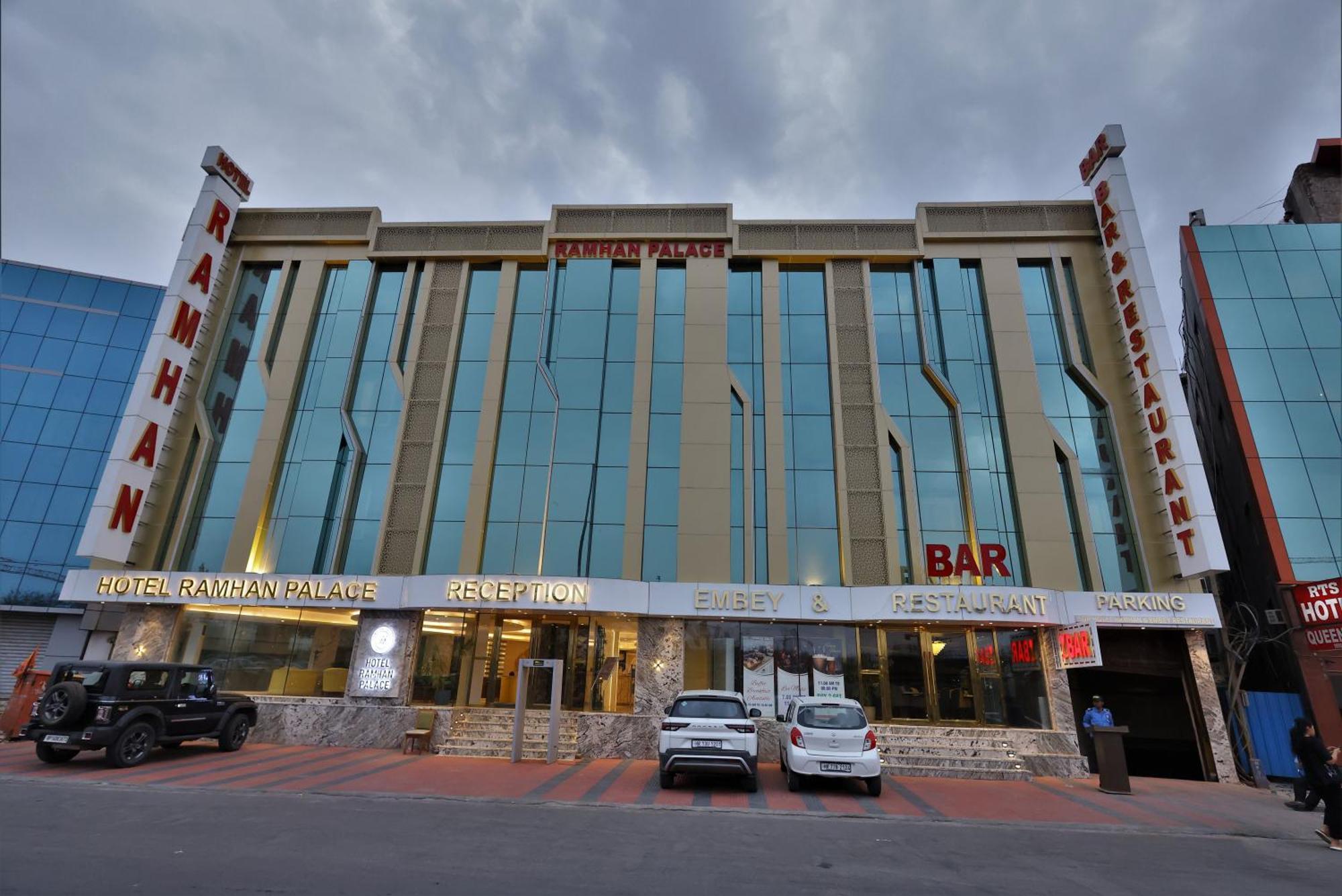 Airport Hotel Ramhan Palace Mahipalpur New Delhi Extérieur photo